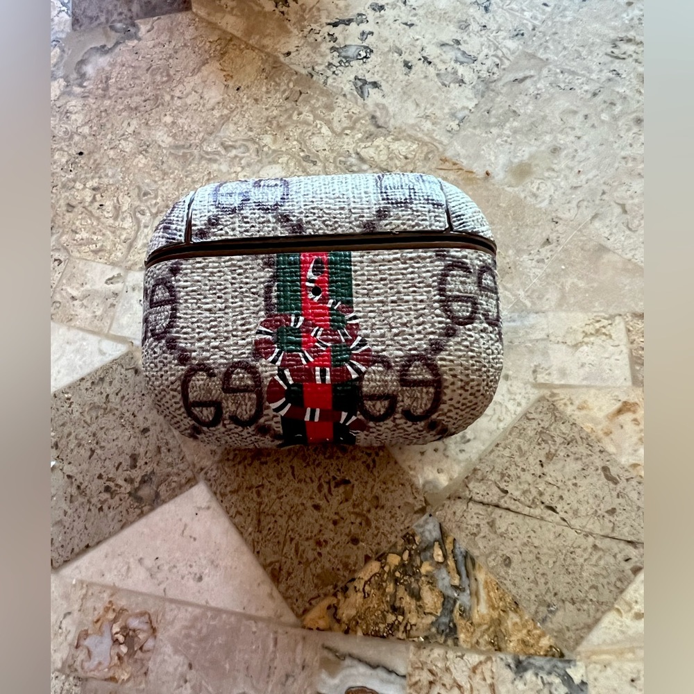 Gucci snake luxury hard apple airpod pro case same day shipping NEW